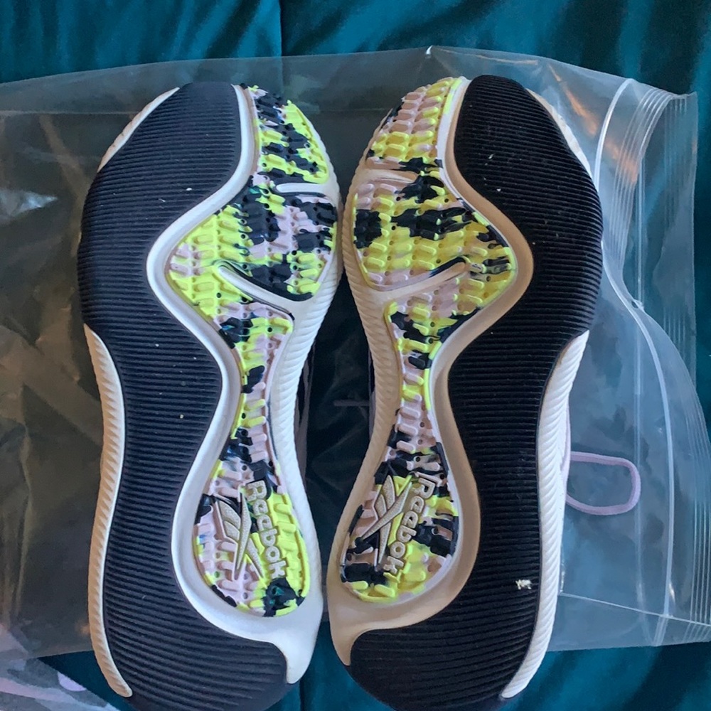 Reebok Light purple training sneakers
